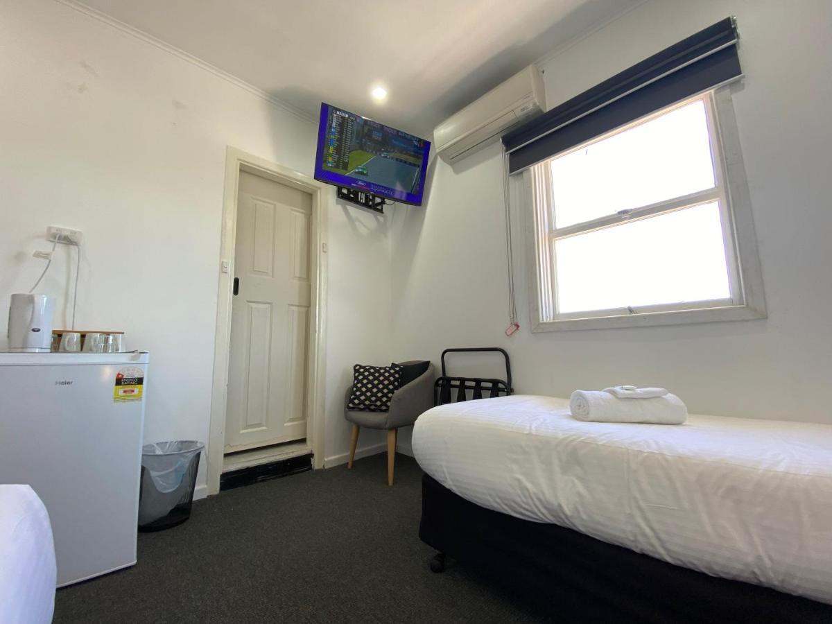 Central Motel 马奇 外观 照片