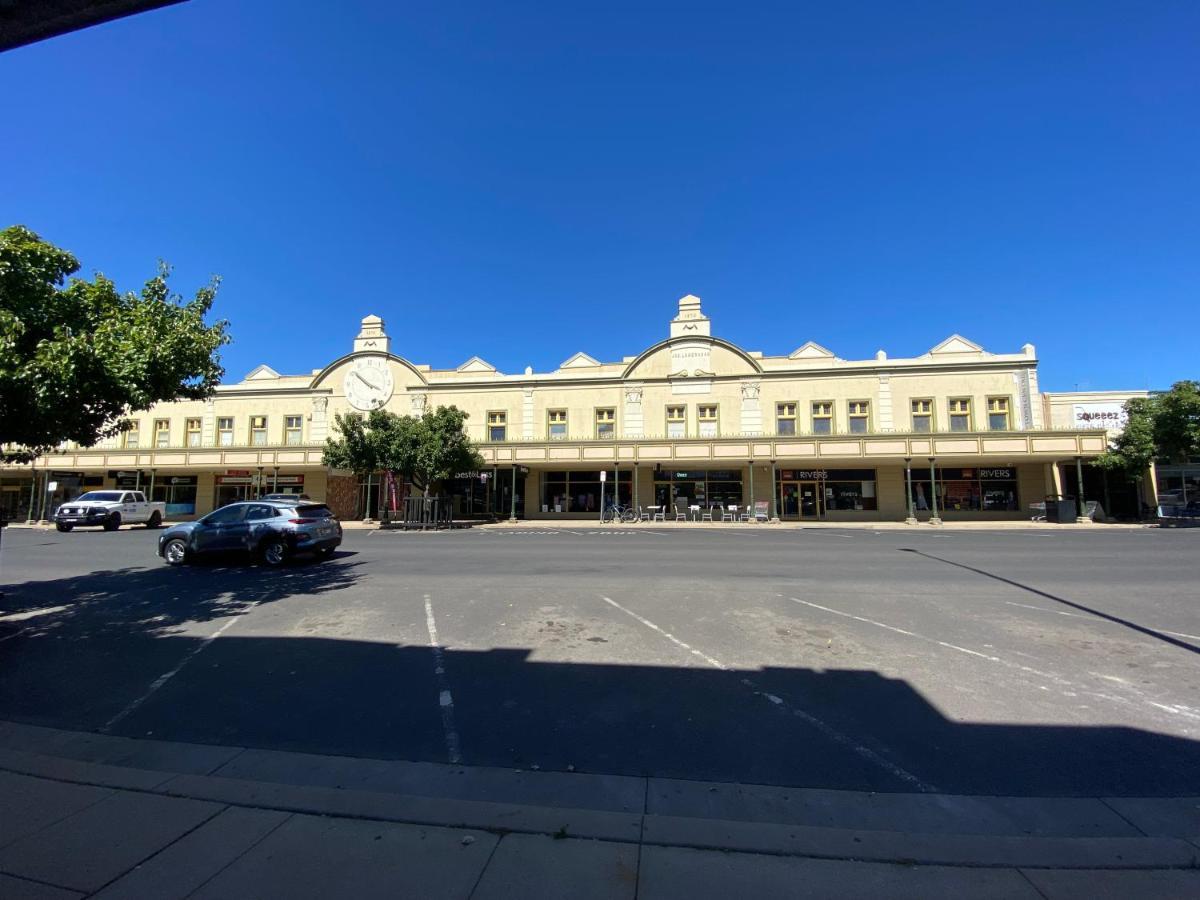 Central Motel 马奇 外观 照片